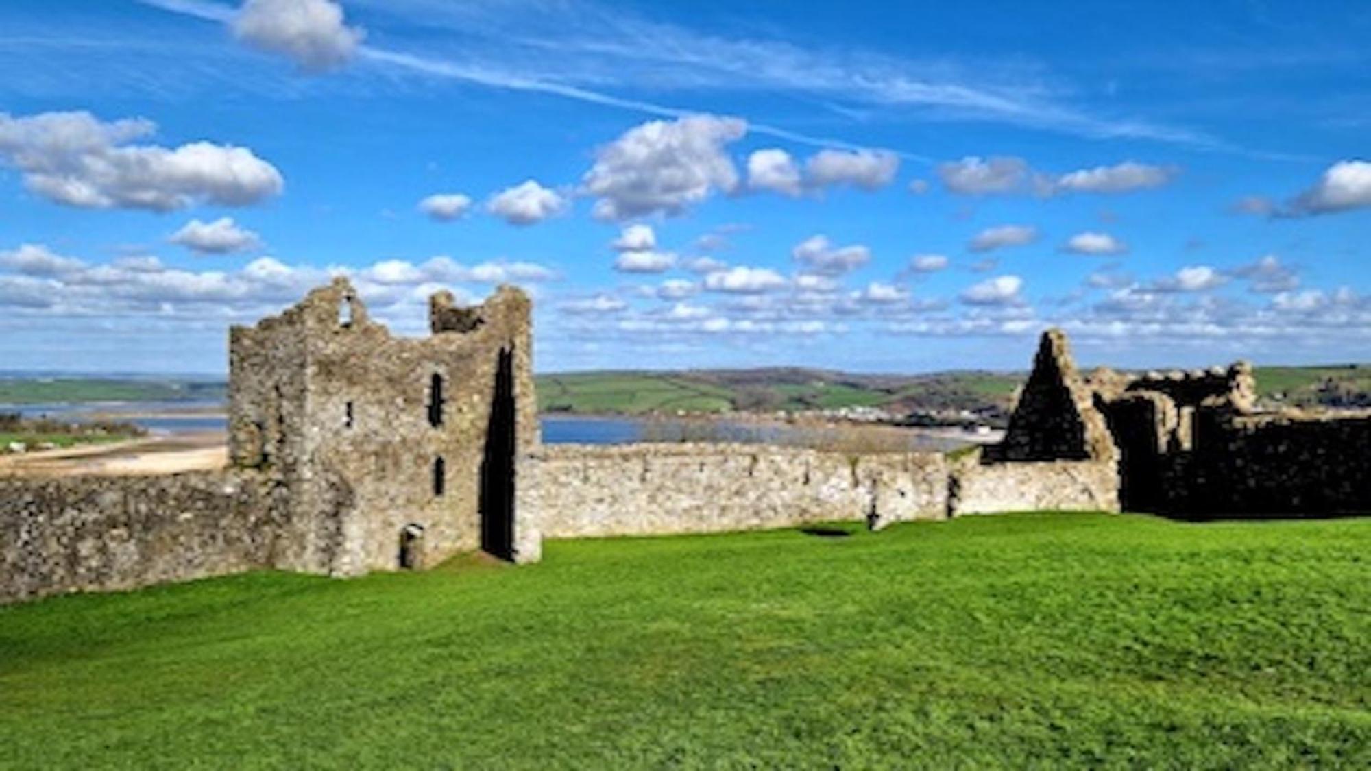 Wales Coastal Holidays Carmarthen Exterior photo