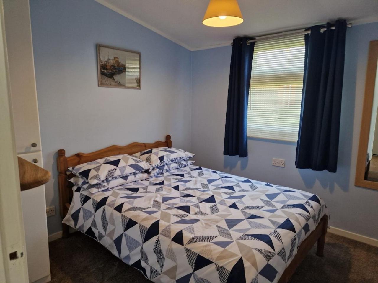 Wales Coastal Holidays Carmarthen Exterior photo